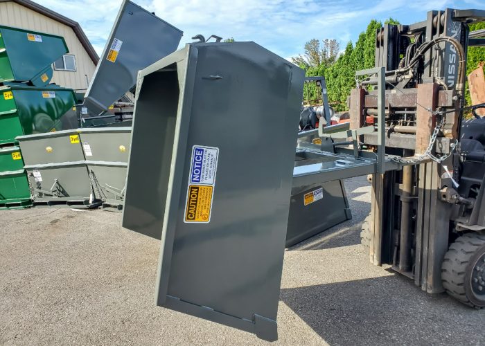 Forklift-mounted scoop and dump
